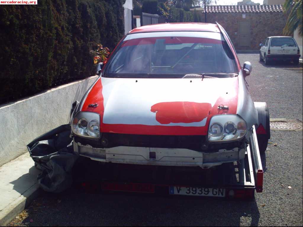 Vendo carroceria clio