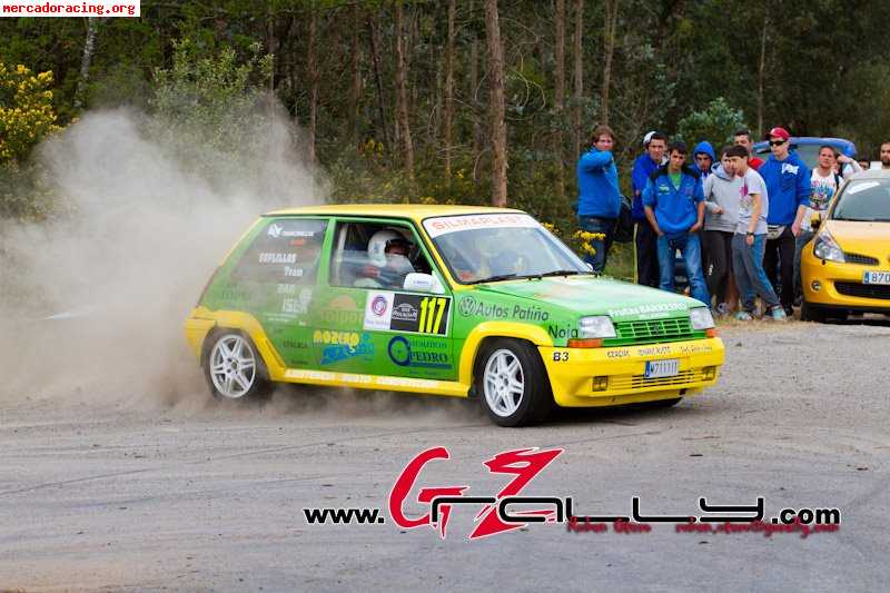 Se vende r5 gt turbo , economico 