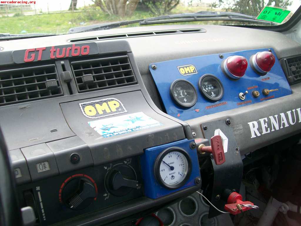Se vende r5 gt turbo , economico 