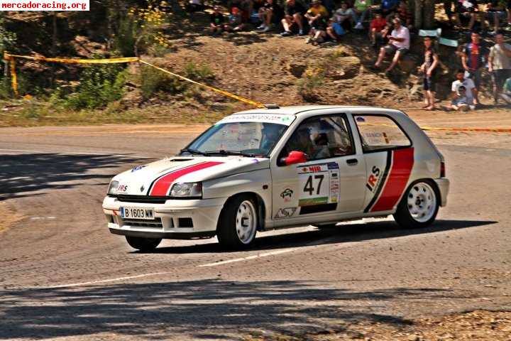 Vendo clio de rally f2000