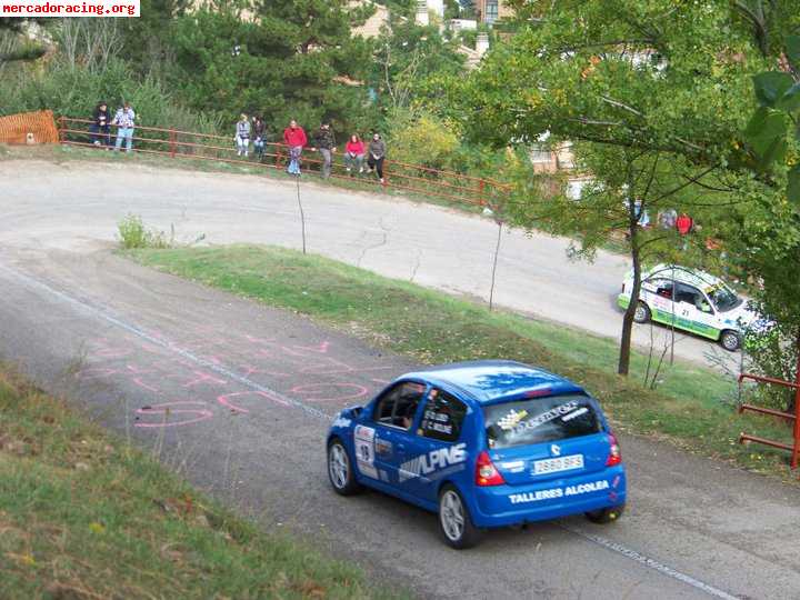 Clio sport f2000 237cv (oscar liso)