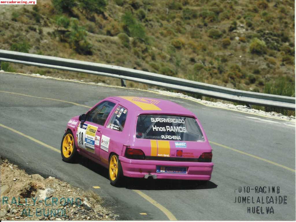 Clio f2000 con documentacio de rally 