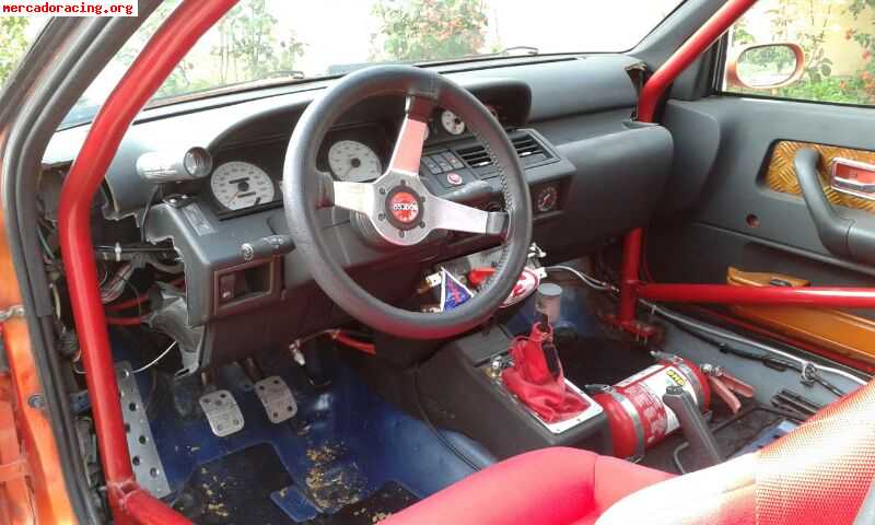 En venta renault clio 1.8 16v (pequeño fallo de motor)