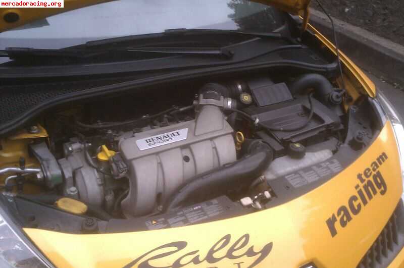 Clio f 1 team 