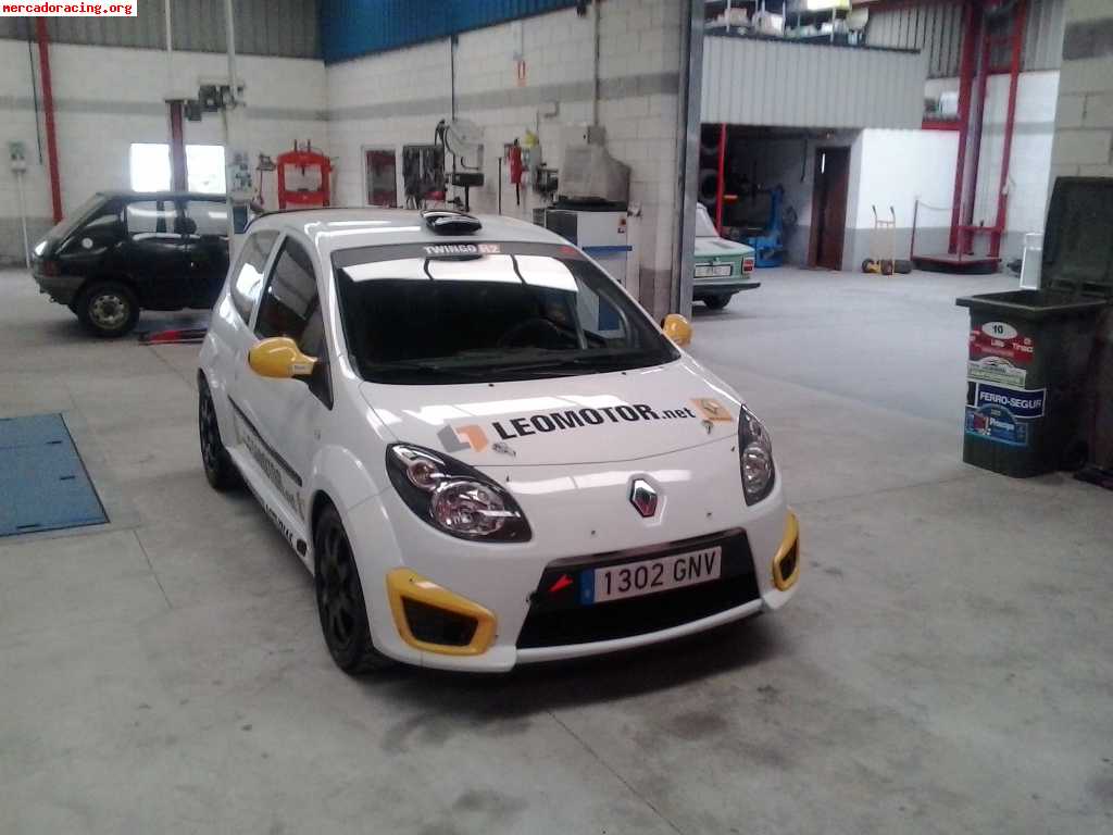 Vendo renault twingo r2