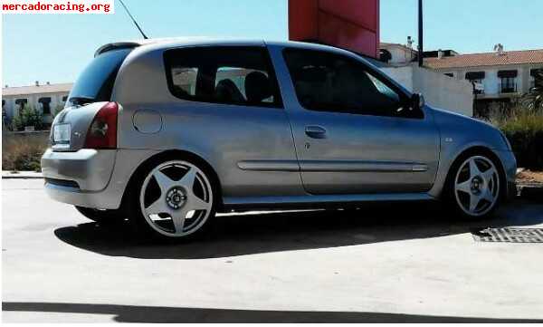 Se vende o se cambio renault clio sport 172cv