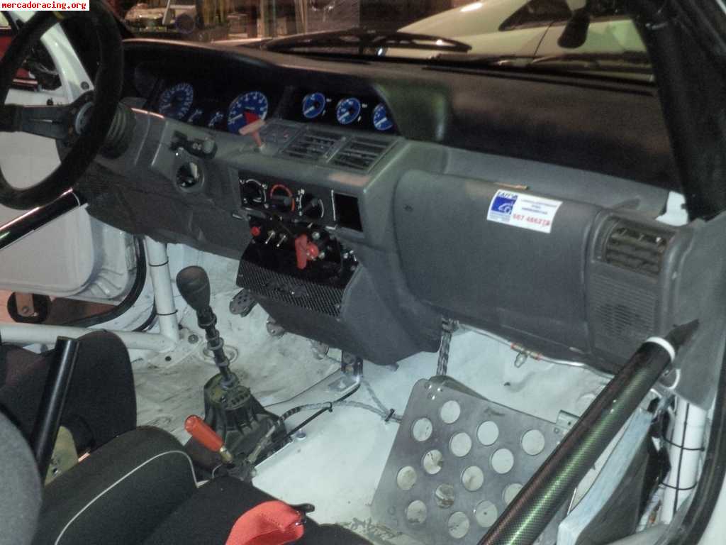 Se  vende clio williams.