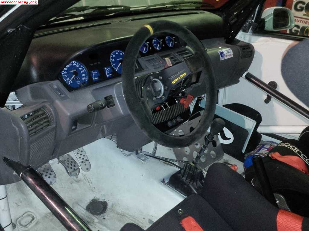 Se  vende clio williams.