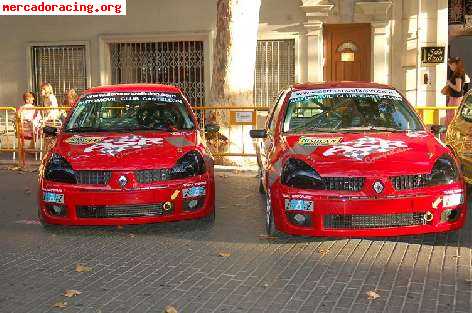 Clio cup hecho para montaña