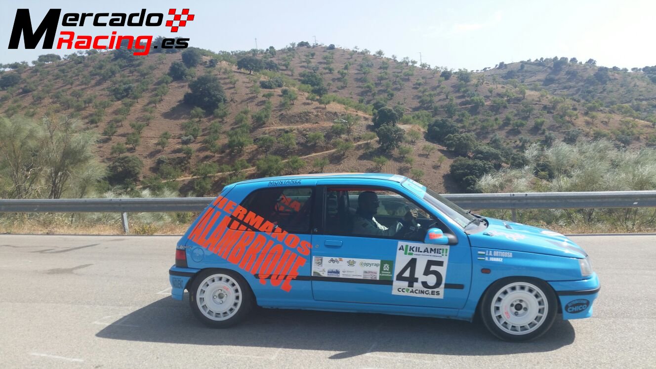 Renault clio 16v de subidas de montaña con papeles para pode