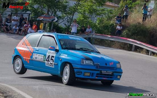 Renault clio 16v de subidas de montaña con papeles para pode