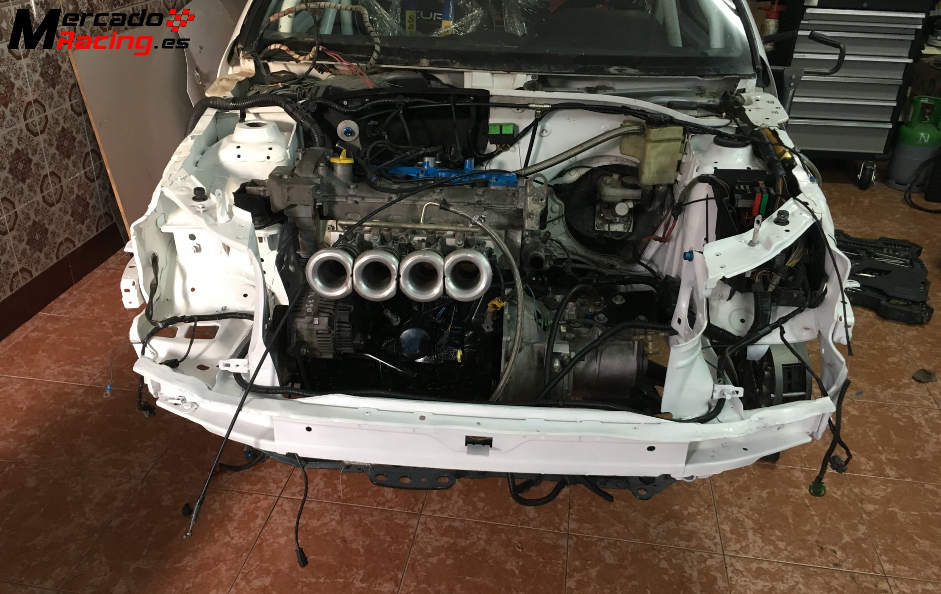 Clío sport f2000 se vende por cambio de proyecto