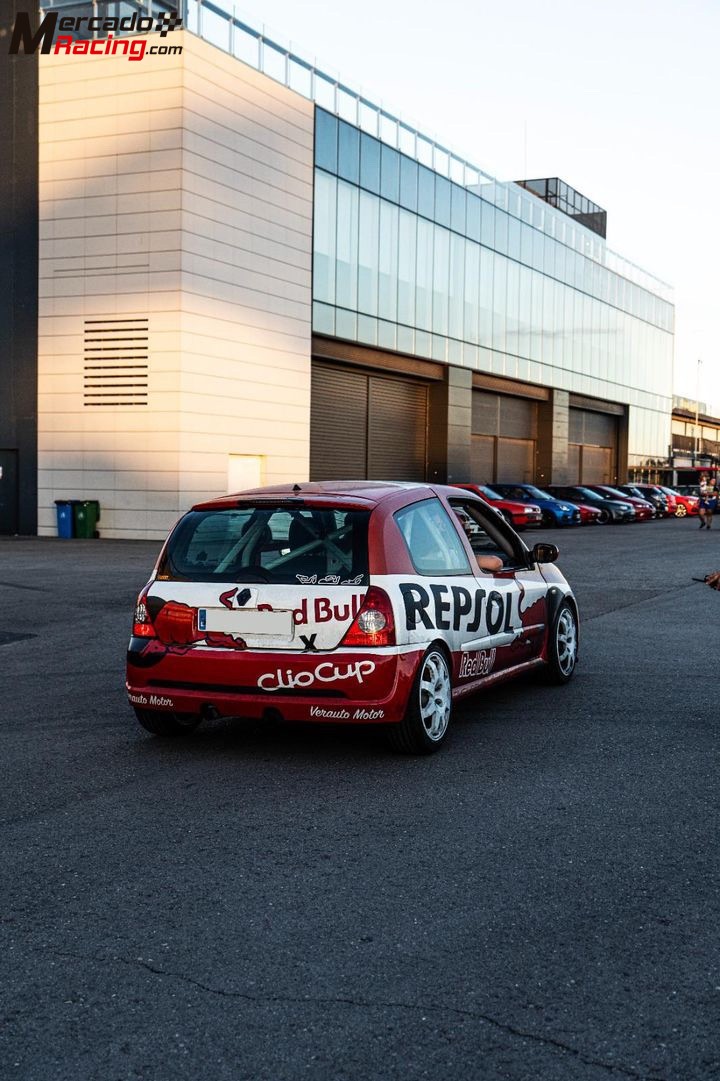 Renault clío sport 182