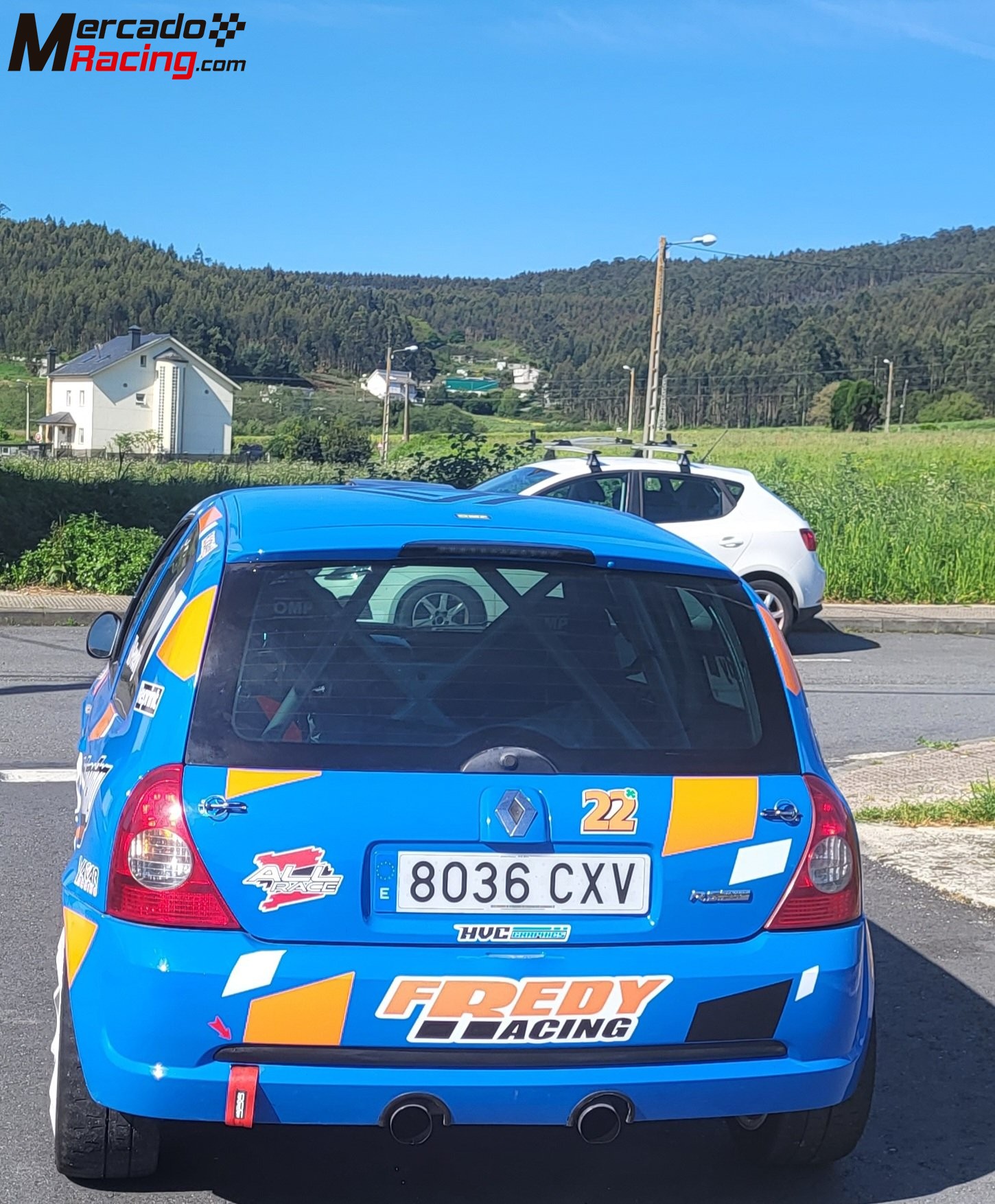 Se vende clio f2000