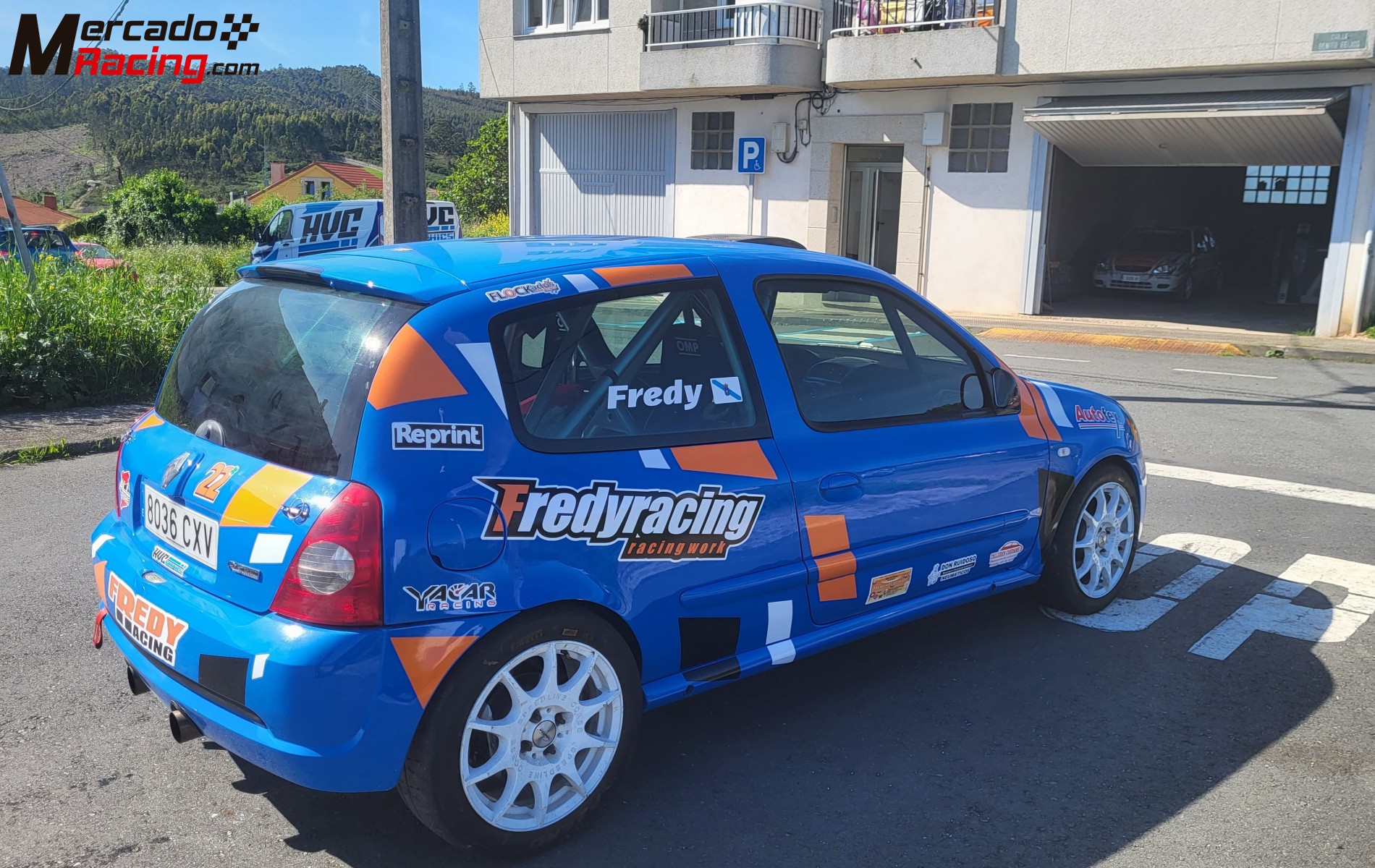 Se vende clio f2000
