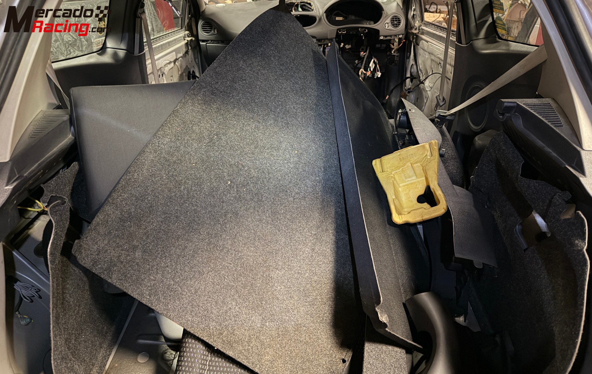 Se vende carroceria renault clio sport 197 200 203 matriculada sin accidentes, volate derecha