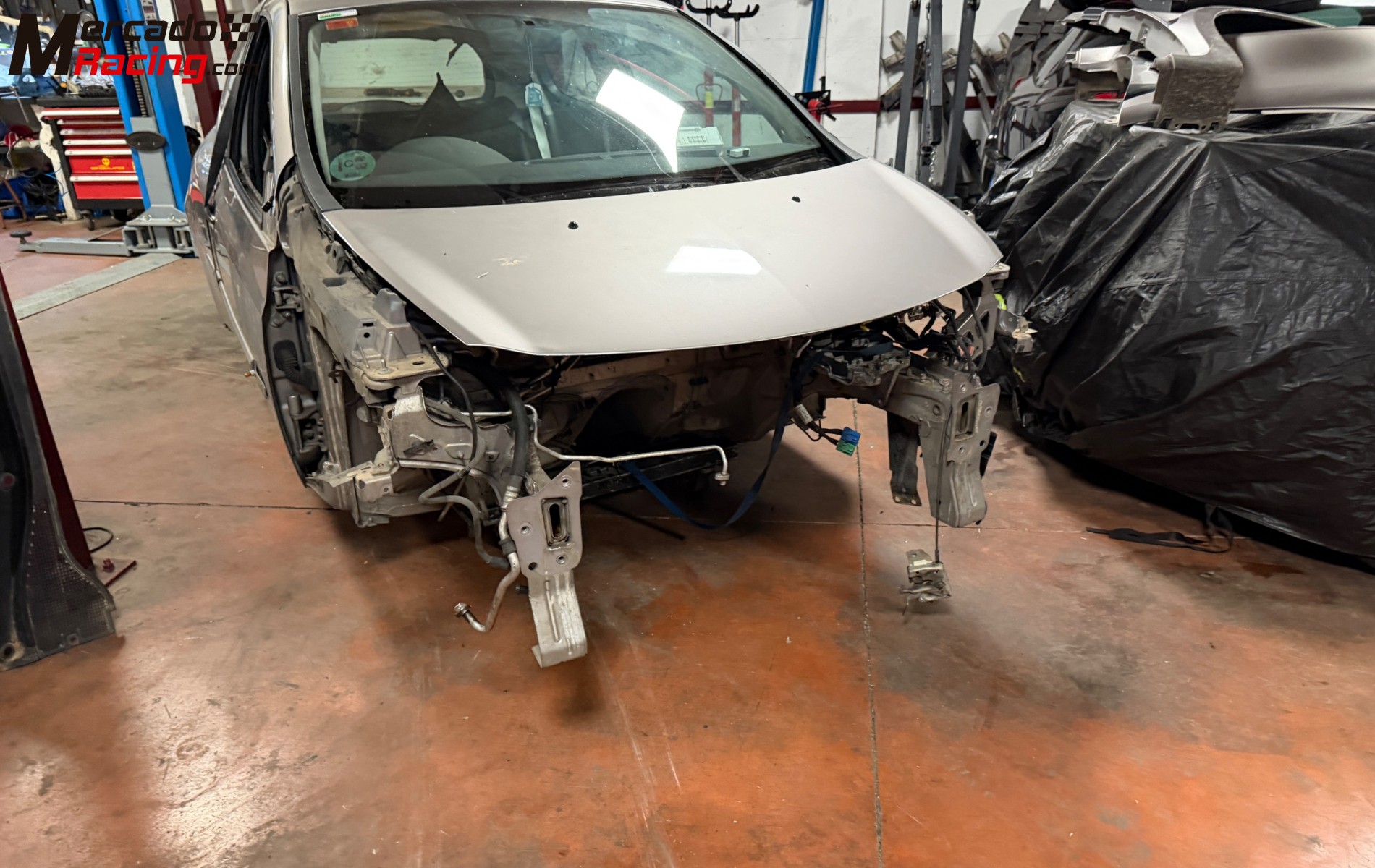 Se vende carroceria renault clio sport 197 200 203 matriculada sin accidentes, volate derecha