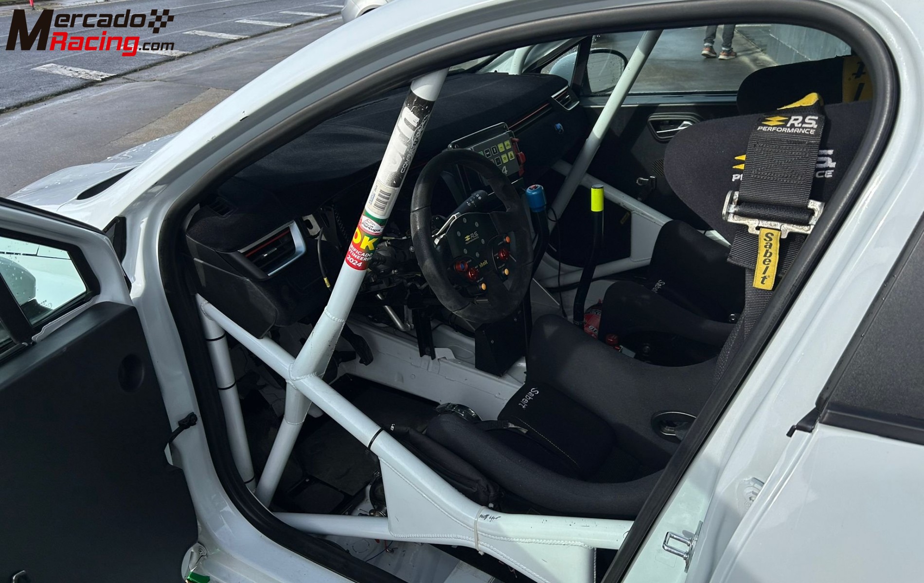 Renault clio rally4 tierra y asfalto