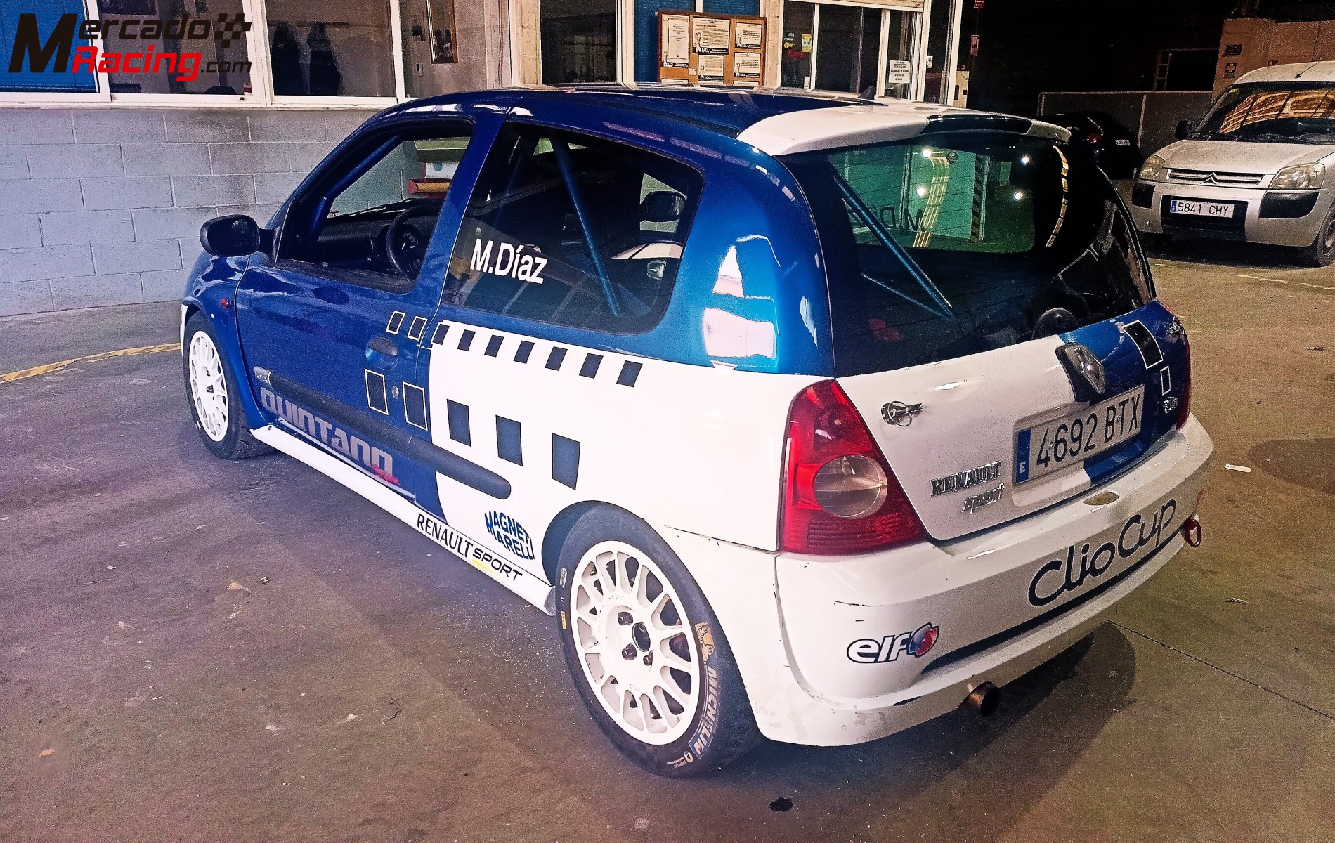 Clio2 cup de rally  f2000 