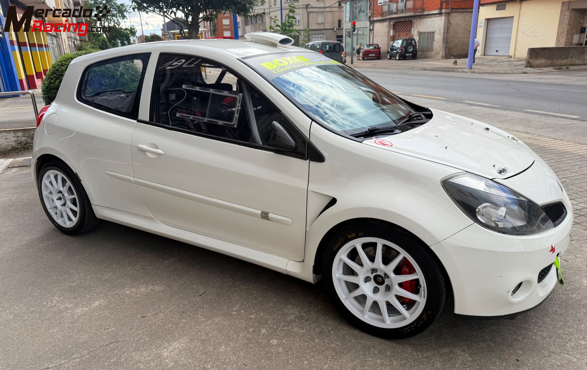 Renault clio r3 f2000