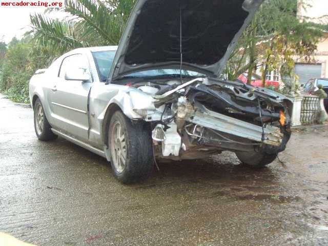 Ford mustang gt año 2005 305cv cambio manual 20.000€