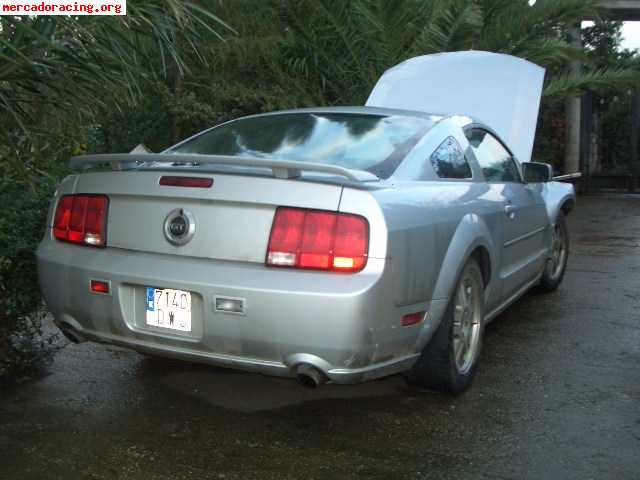 Ford mustang gt año 2005 305cv cambio manual 20.000€