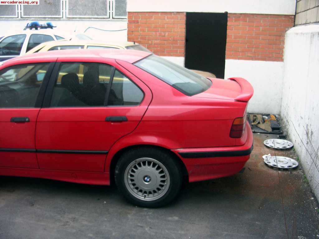 Se vende siniestro reparable bmw 318i 
