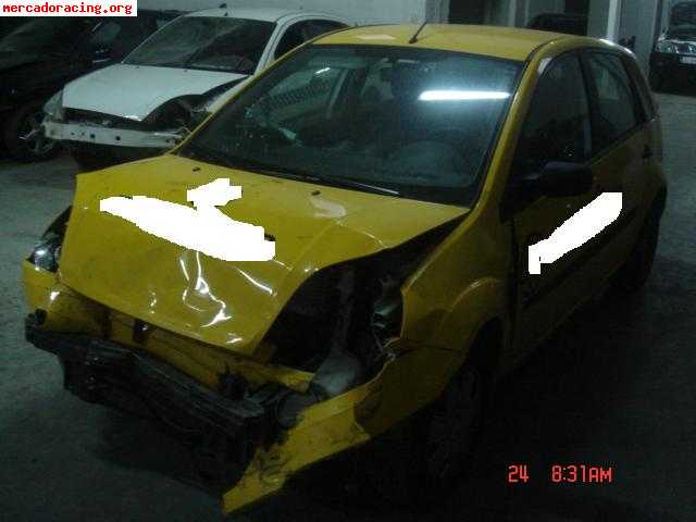 Ford fiesta con golpe www.jbjautos.com