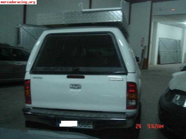 Toyota hilux con golpe www.jbjautos.com mas fotos