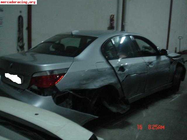 Bmw serie 5 525xi  con golpe