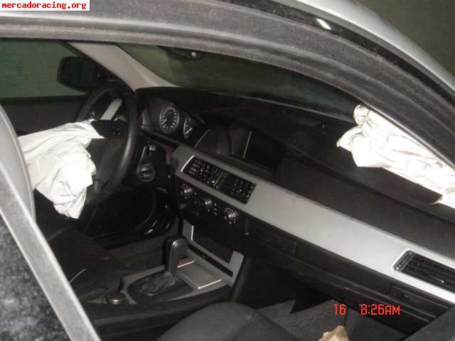 Bmw serie 5 525xi  con golpe