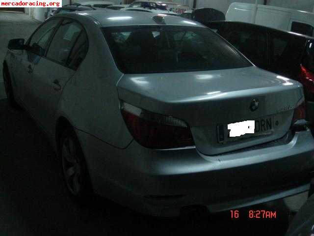 Bmw serie 5 525xi  con golpe