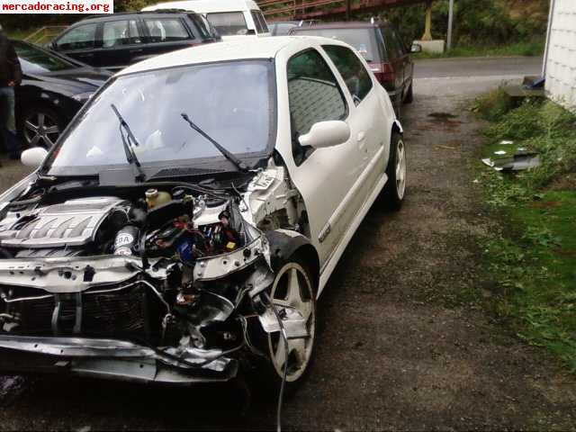 Vendo siniestro de clio sport fase ii