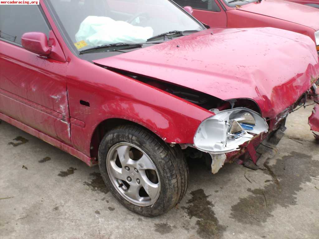 ))siniestro de honda civic vti  y  suzuki swift ((