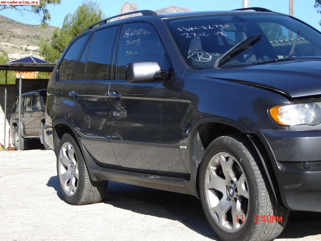 Se vende despiece bmw x5 4.4i año 2001