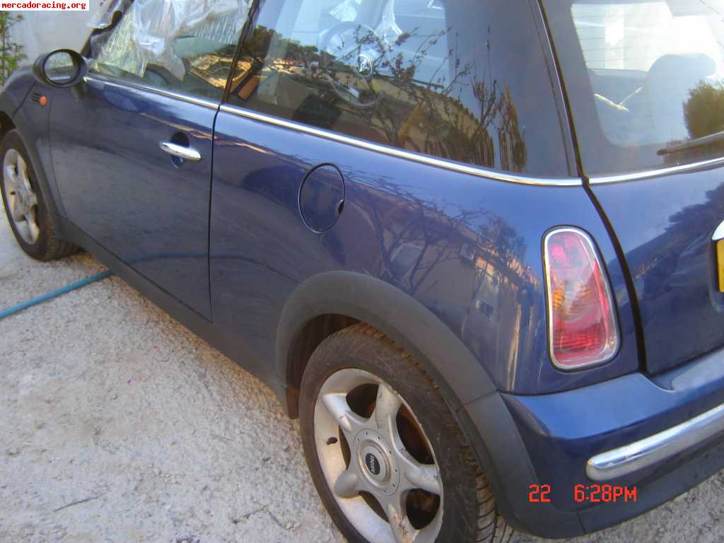 Se vende mini one 2002 por piezas