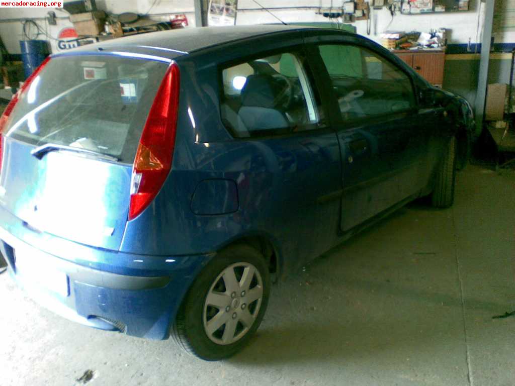  fiat punto con la  culata tocada