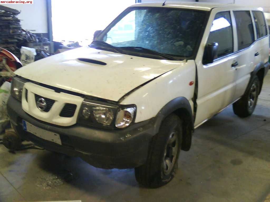 Siniestro nissan terrano 2 año 2004 