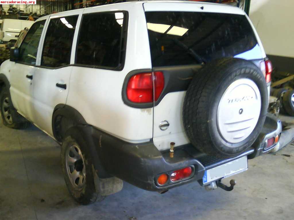 Siniestro nissan terrano 2 año 2004 