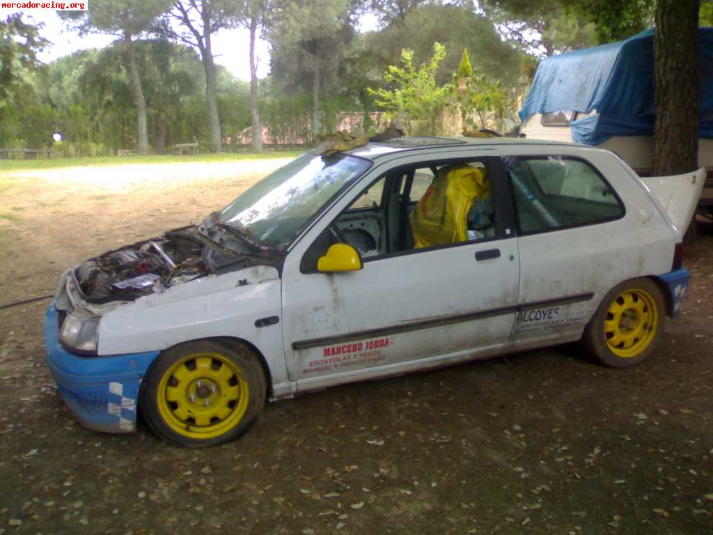 Se vende renault clio 16v