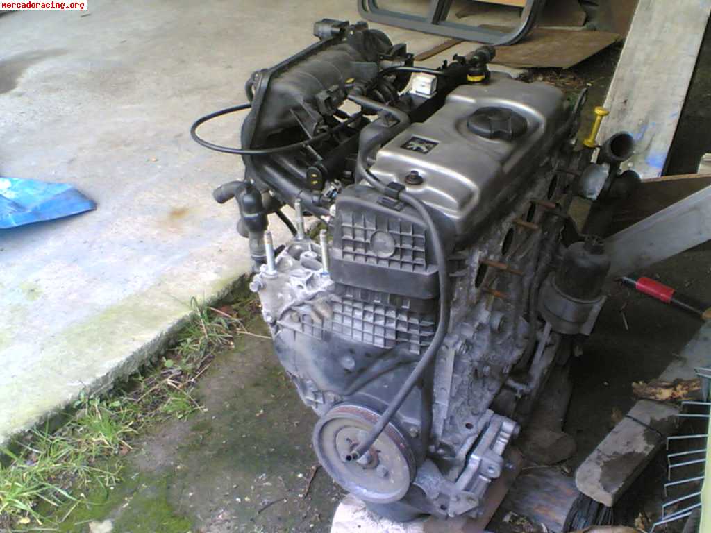 Se vende motor de citroen saxo y peugeot 106
