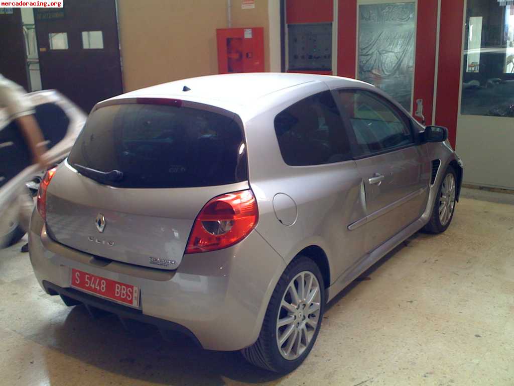 Renault clio iii sport 197 cv ***completo menos mecanica y e