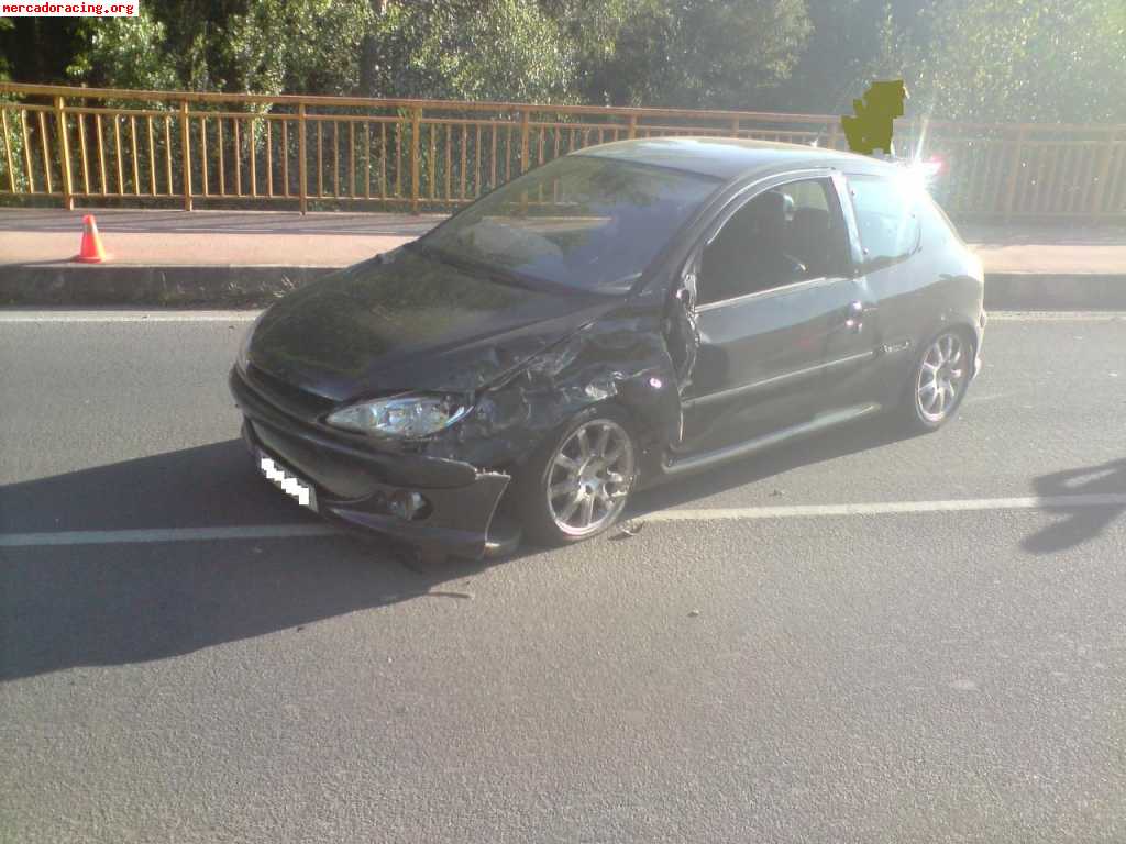 Se vende siniestro documentado entero o se cambia 206 gti 20