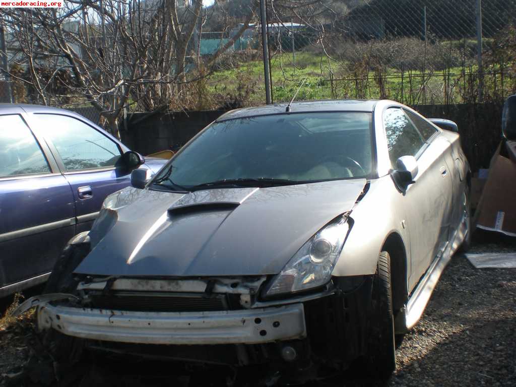 Se vende toyota celica siniestrado