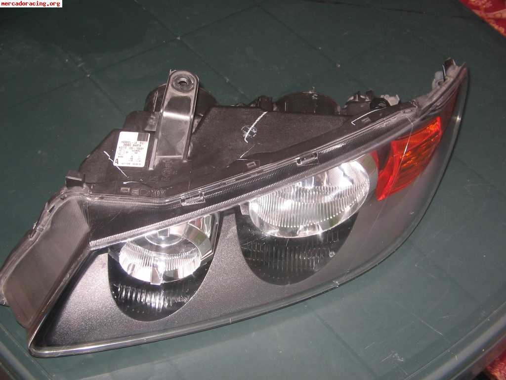 Faro nissan almera
