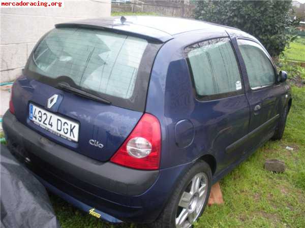 Siniestro renault clio 1.6 16v extrem