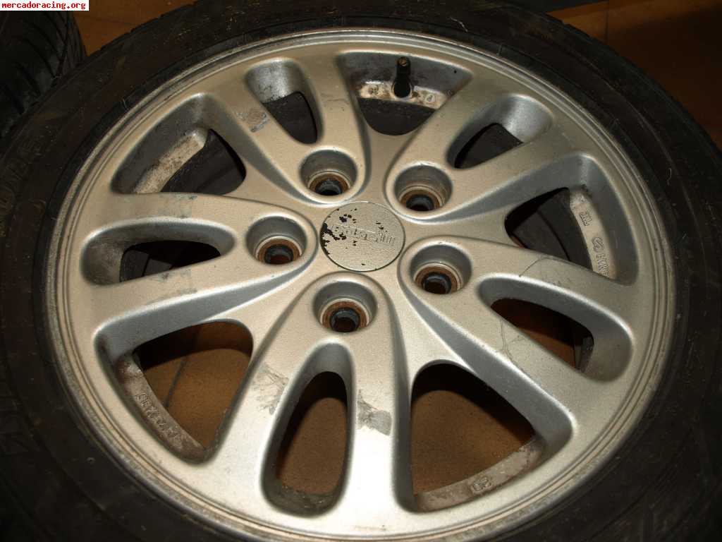 Llantas 15  mazda