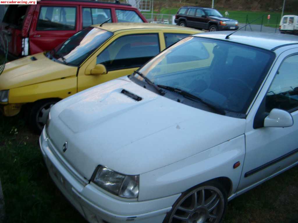 Vendo 3 clios 16v