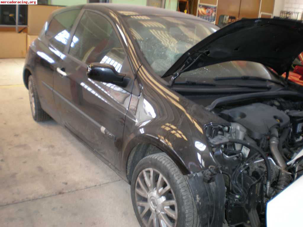Renault clio 1.5 dci 105cv siniestro