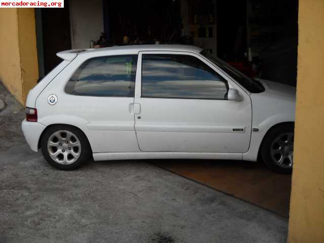 Se vende saxo 1.6 entero o por piezas 1300€